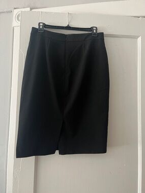 Ann Taylor Black Pencil Skirt - Tailored Office Classic